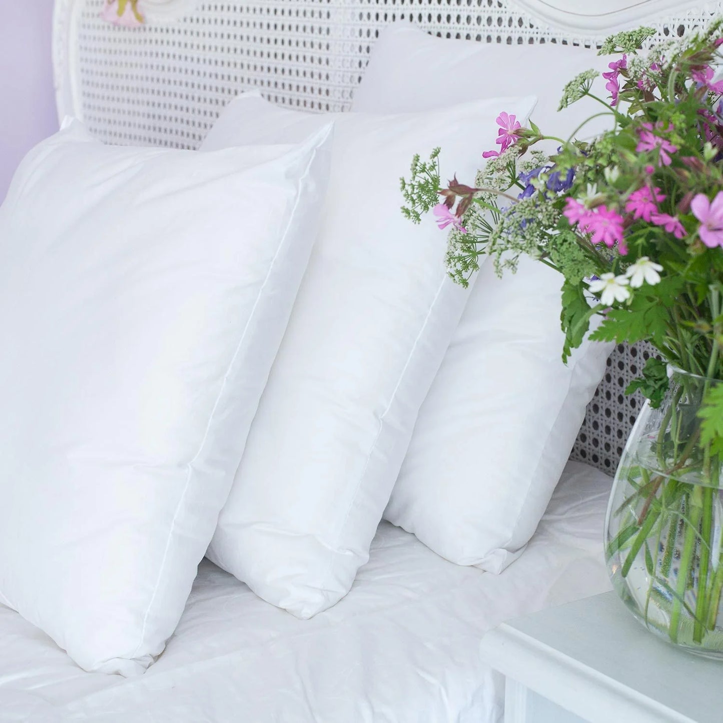 1 PC Filled Cushion 450 Grams-White